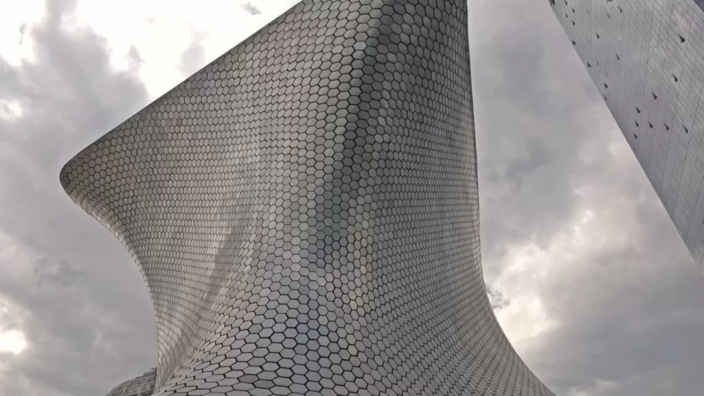 edificio museo soumaya en la ciudad de méxico