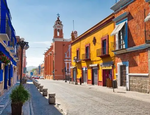 ¿Cómo llegar a Puebla de Zaragoza? avión o autobús